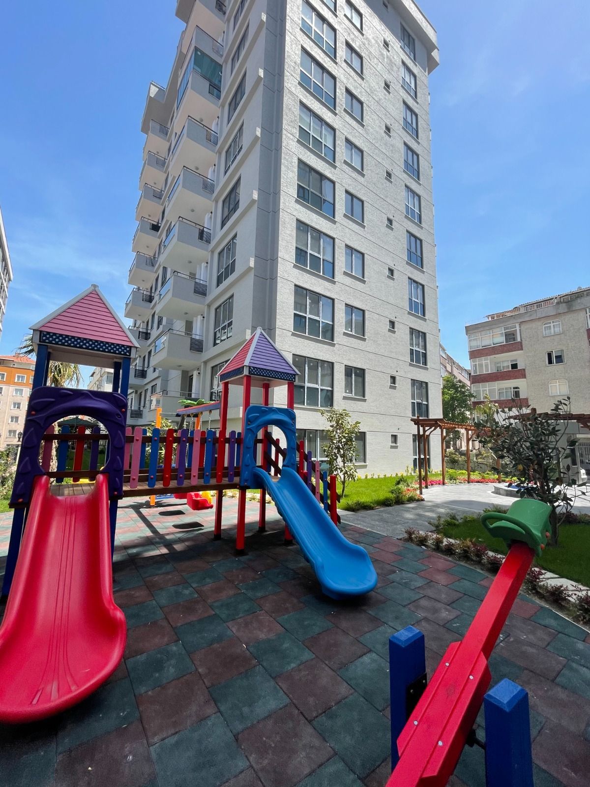 Готовые апартаменты в жилом районе Стамбула Кючюкчекмедже